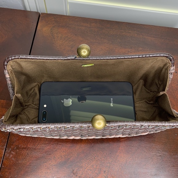 Kayu Brown Raffia & Cotton Clutch With Kiss Clasp - Picture 15 of 15